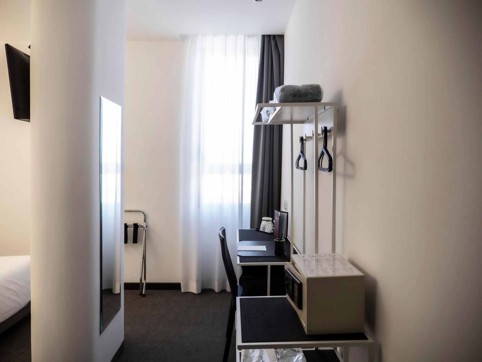 Loto Business Hotel Roma Exterior foto